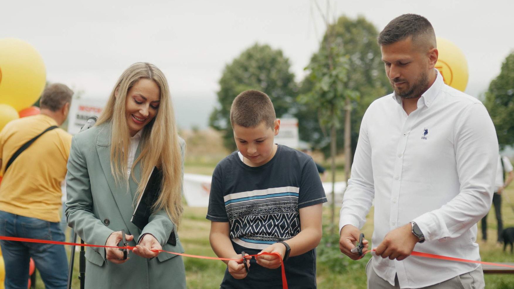 Hifa-Oil za izgradnju dva igrališta na Dobrinji donirala 80.000KM